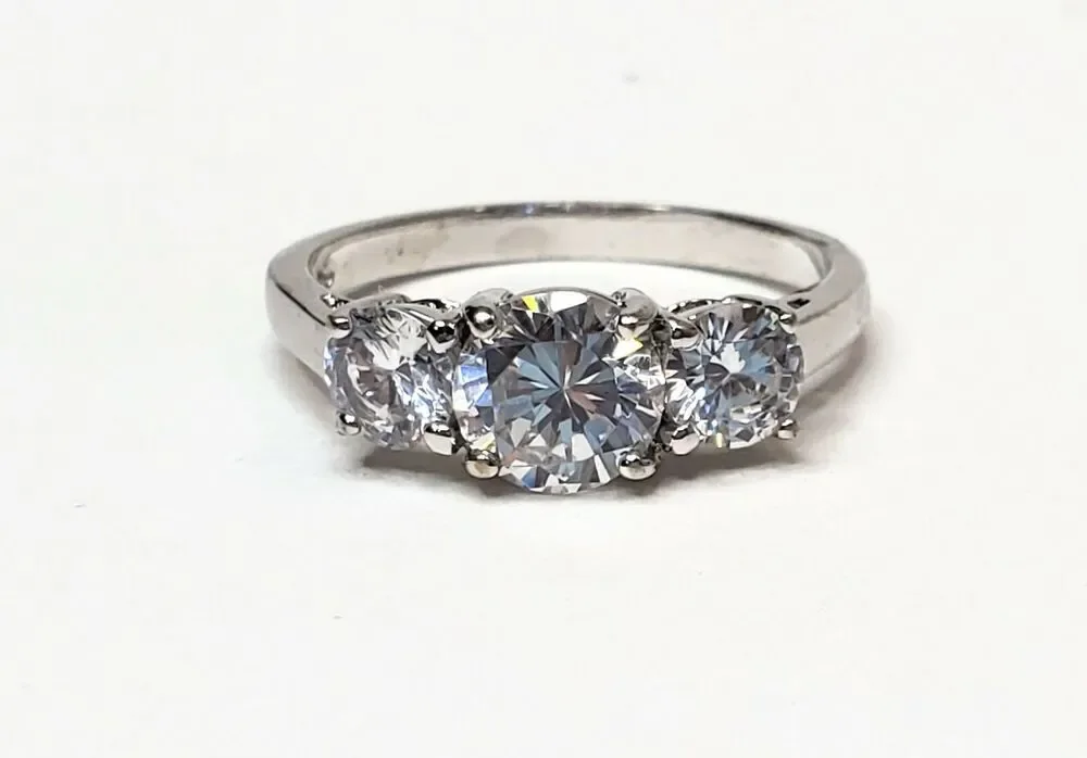 Avon RJ Graziano Past Present Future Cubic Zirconia CZ Silver Tone Ring Sz 9.25